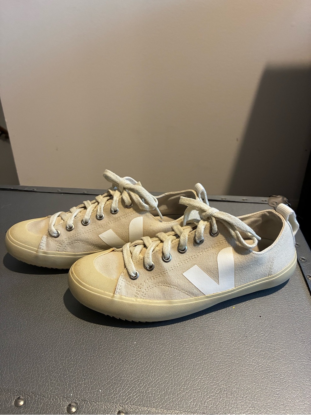 Women’s Veja Casual Canvas Shoes in Cream